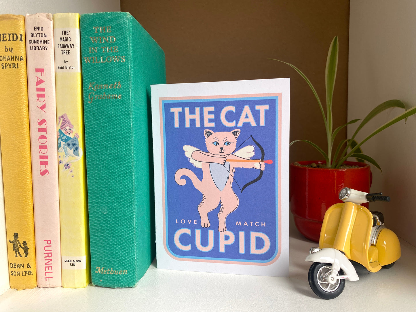 Cat Cupid Greeting card, Cute and quirky cat Greeting Card!