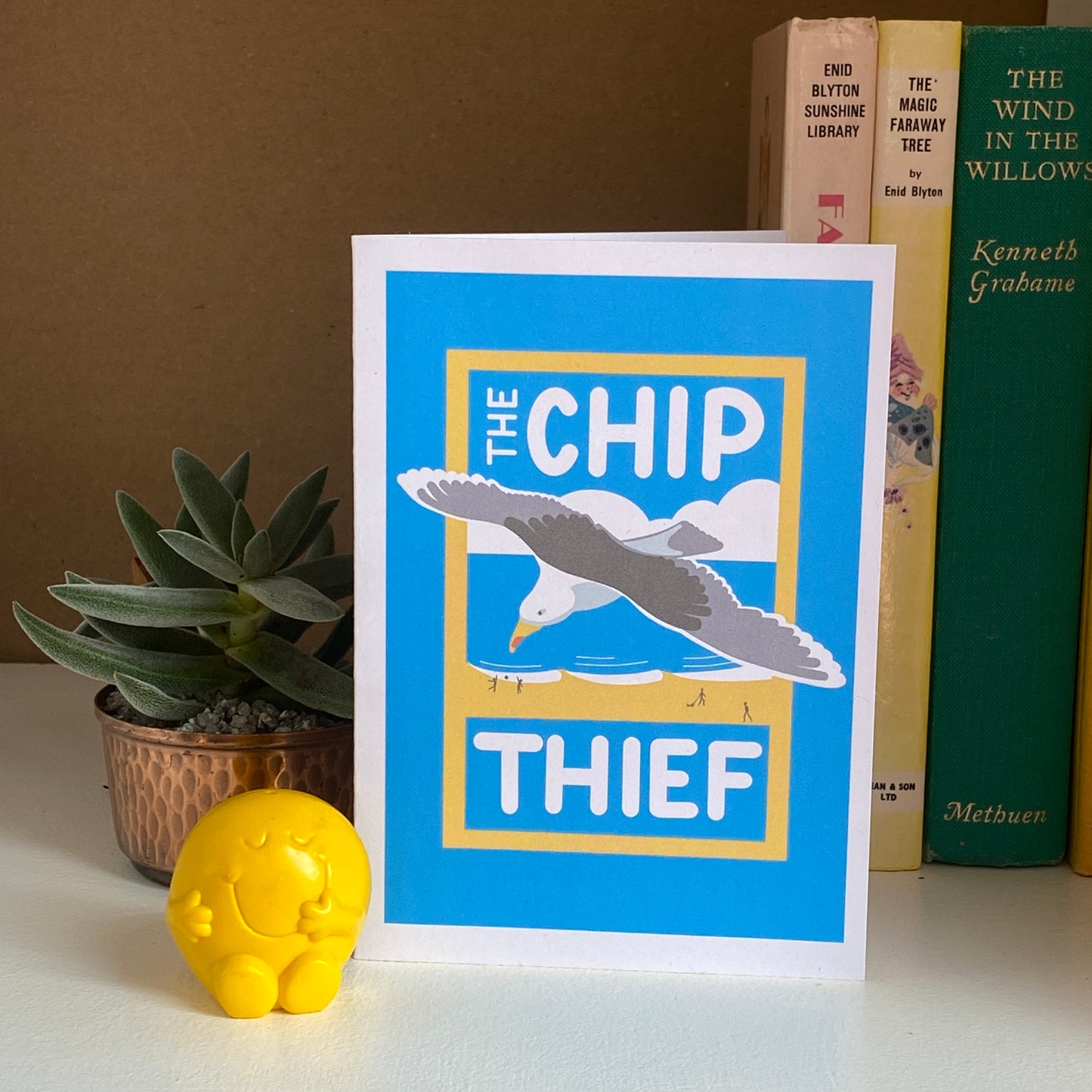 The Chip Thief Seagull greeting card, Cheeky seaside theme!