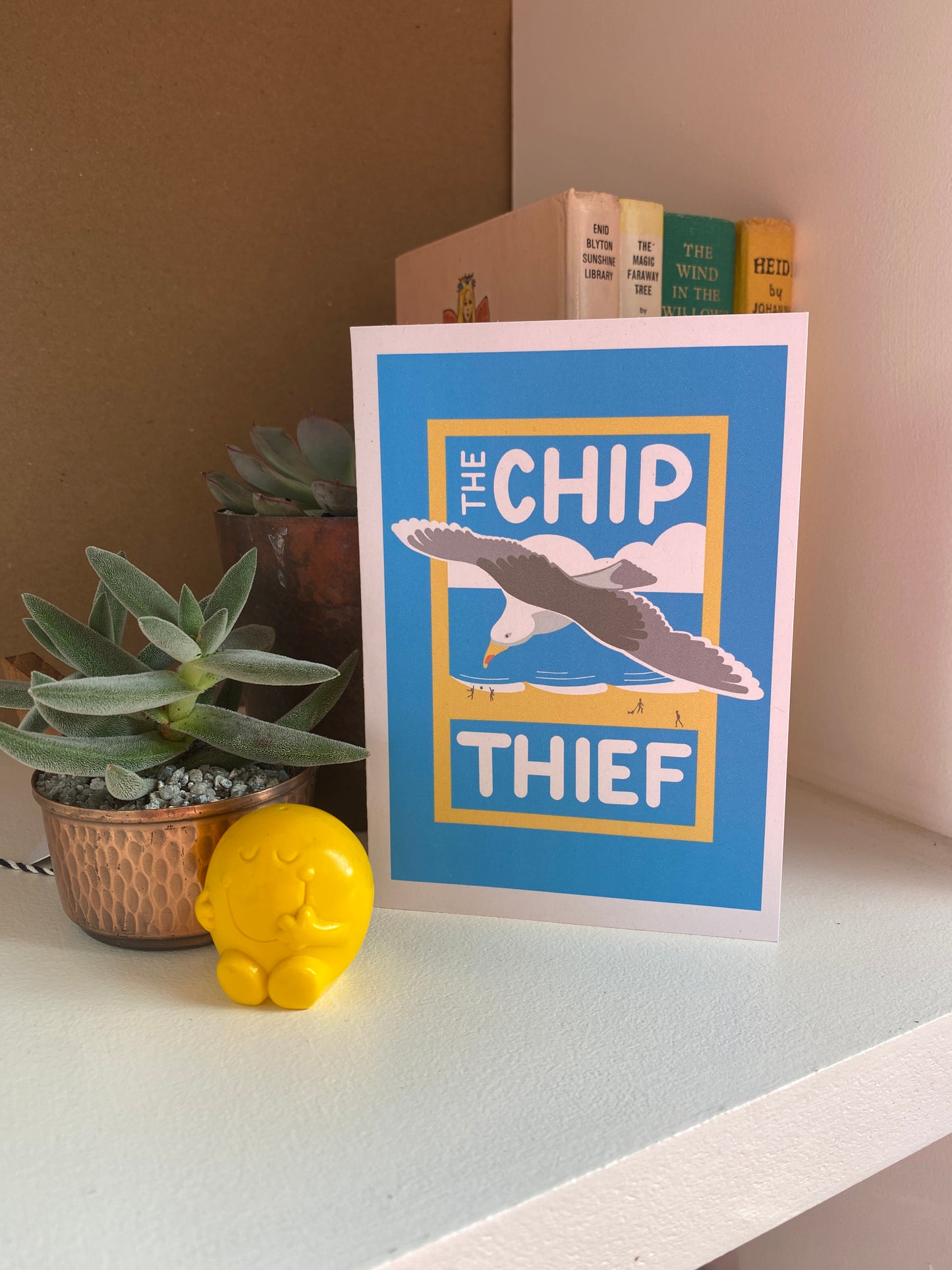 The Chip Thief Seagull greeting card, Cheeky seaside theme!